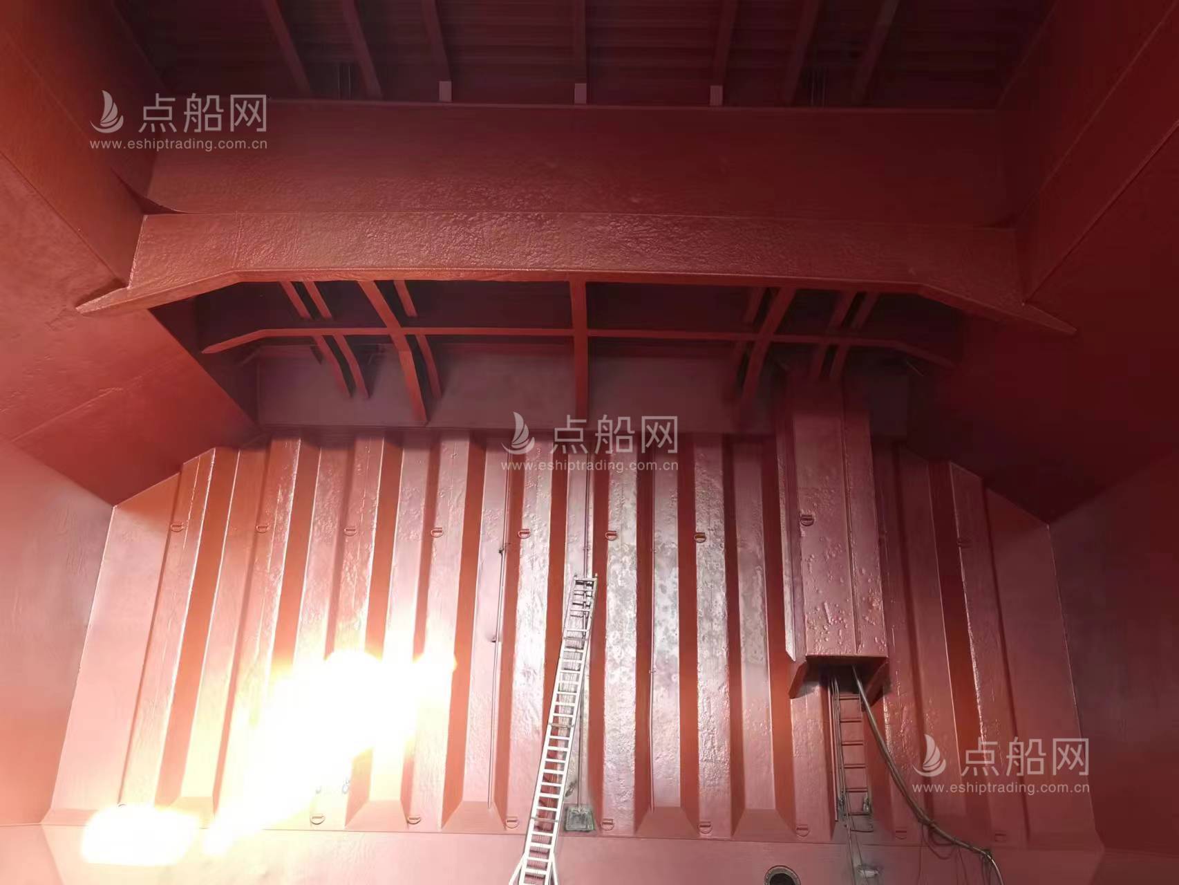 出售8000吨散货船