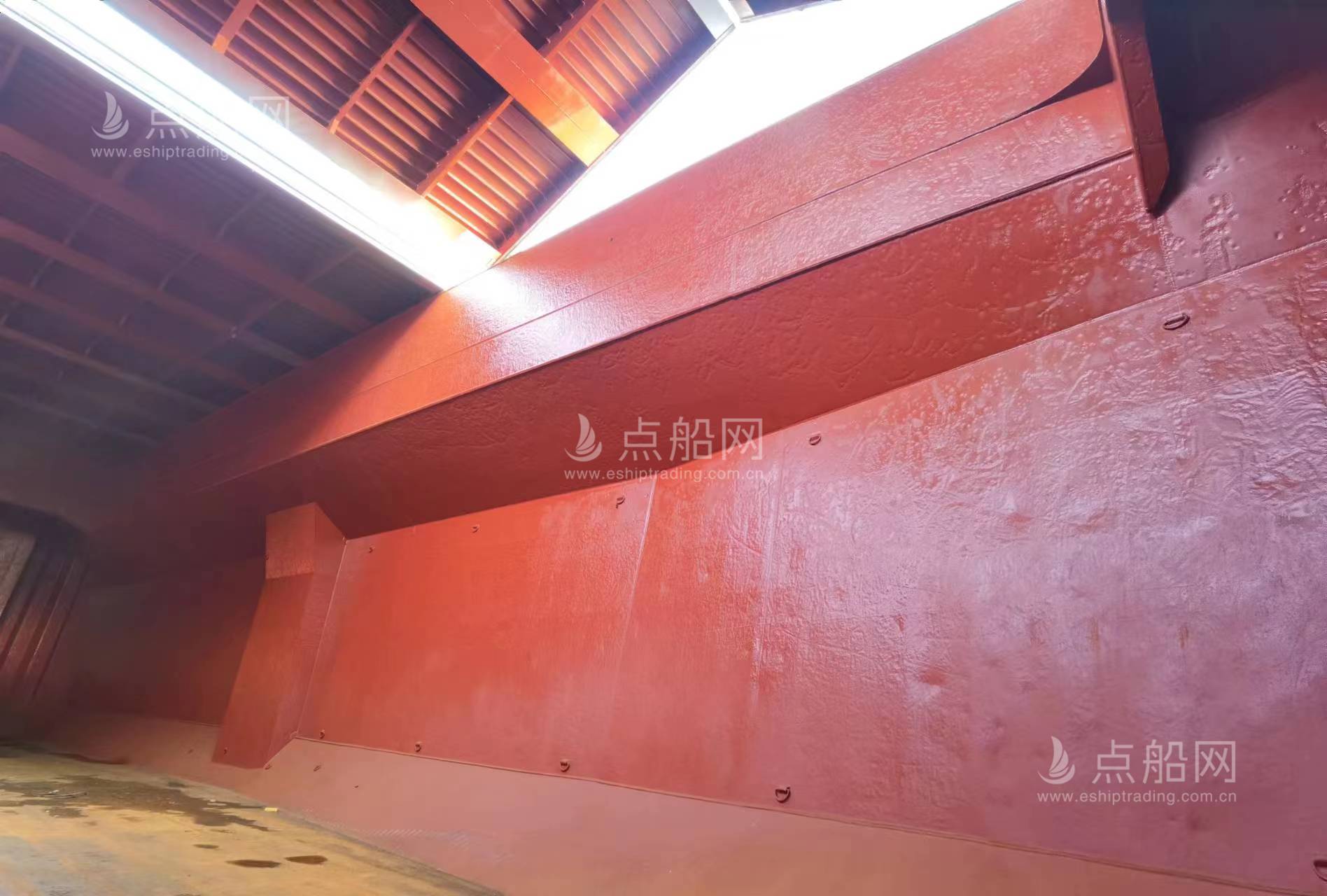 出售8000吨散货船