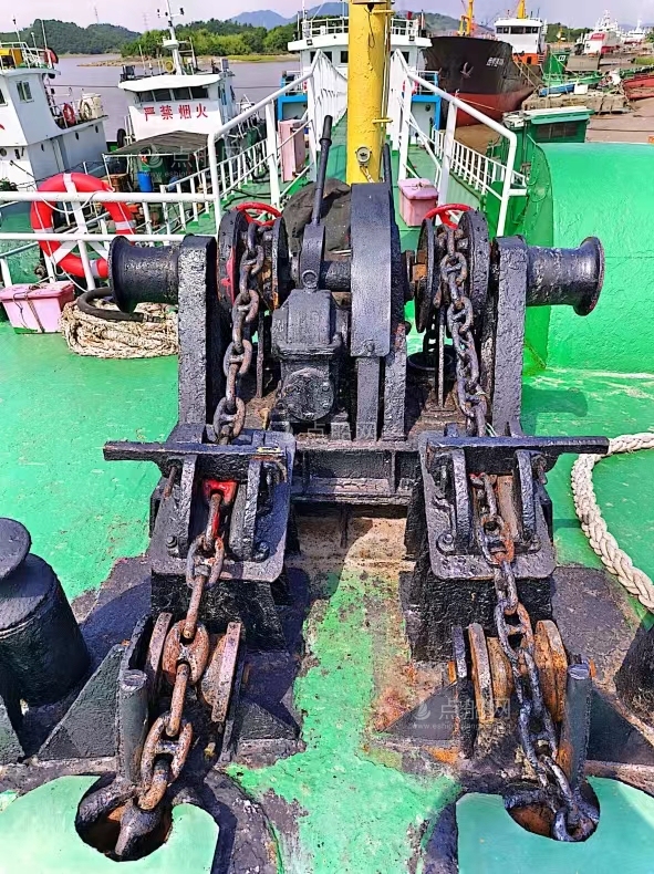 出售557吨加油船