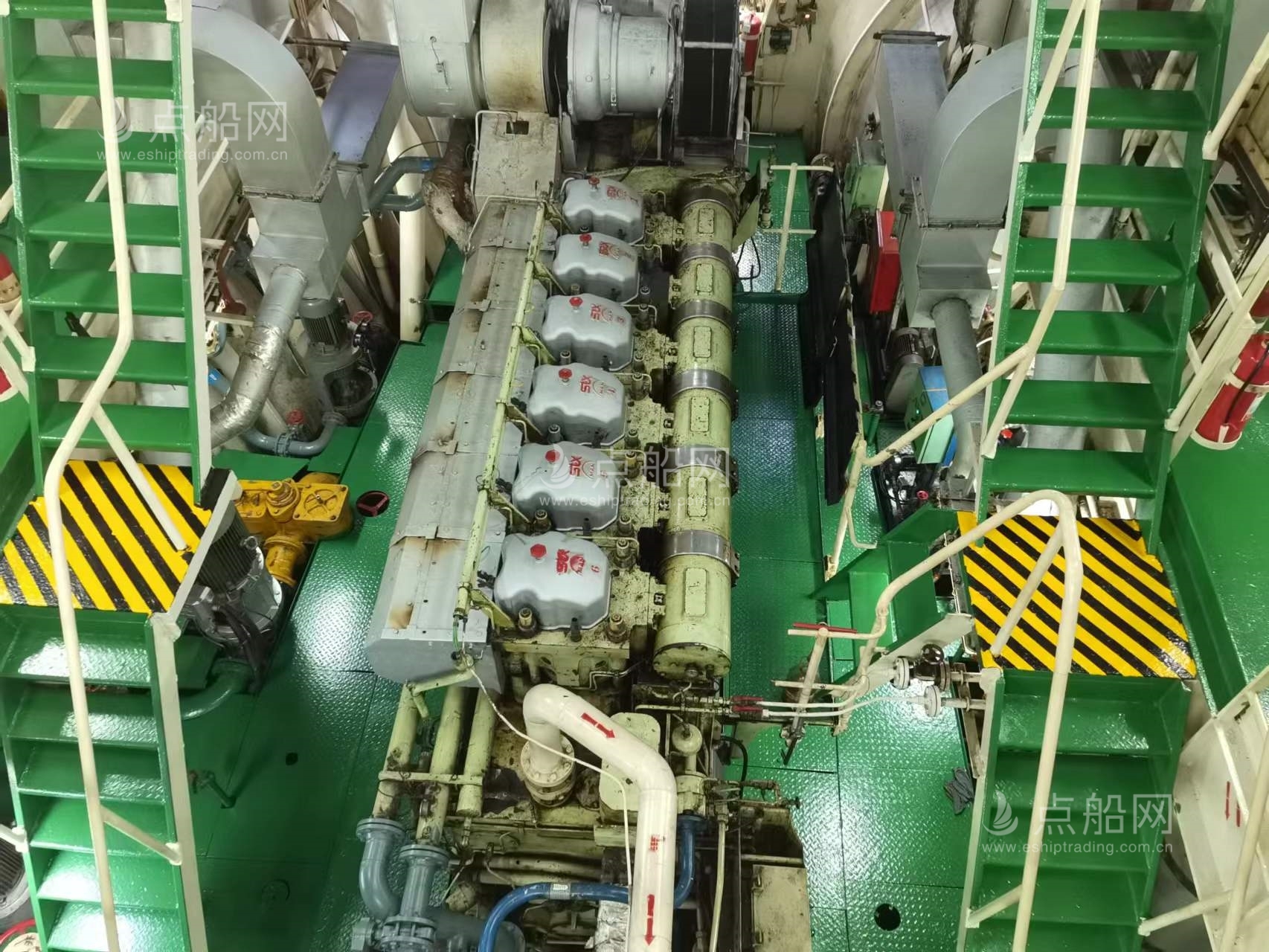 出售10000吨成品油船