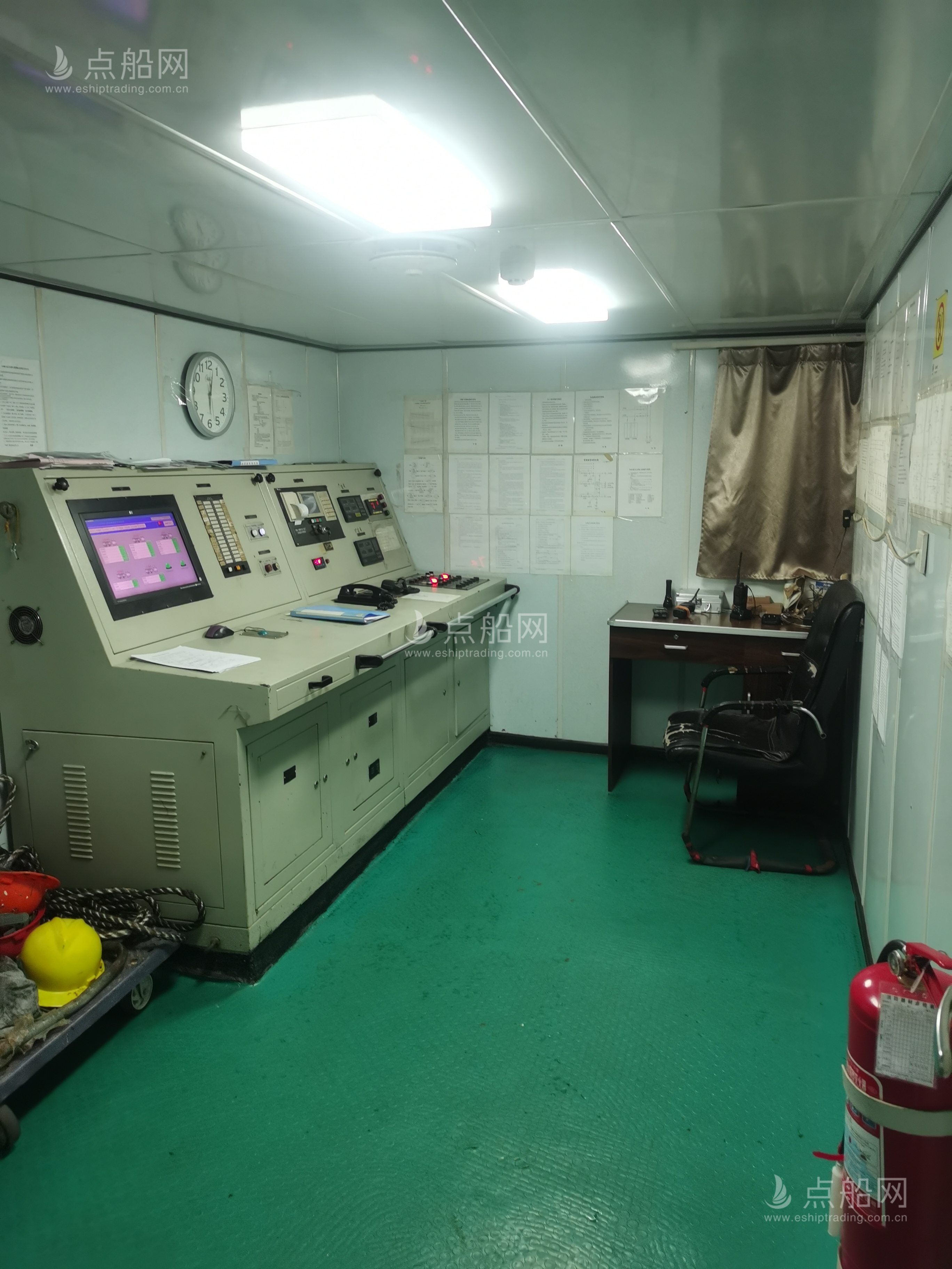 出售10000吨成品油船