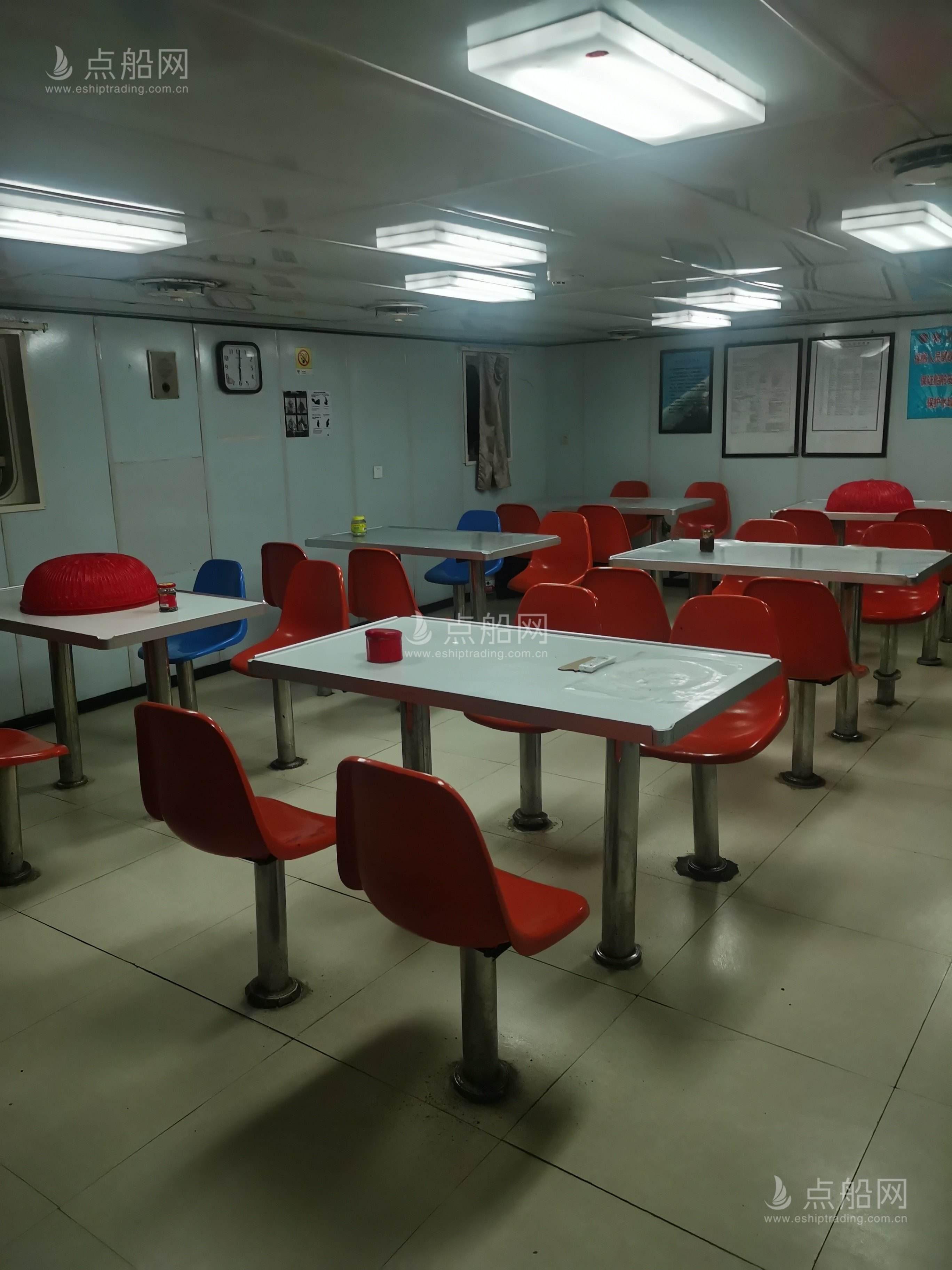 出售10000吨成品油船