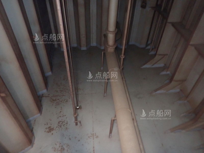 出售2900吨成品油船