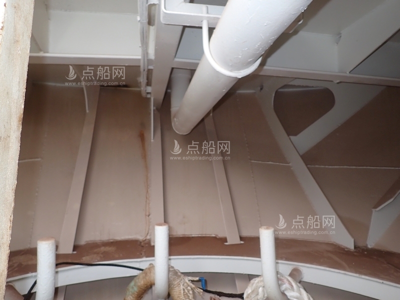 出售2900吨成品油船