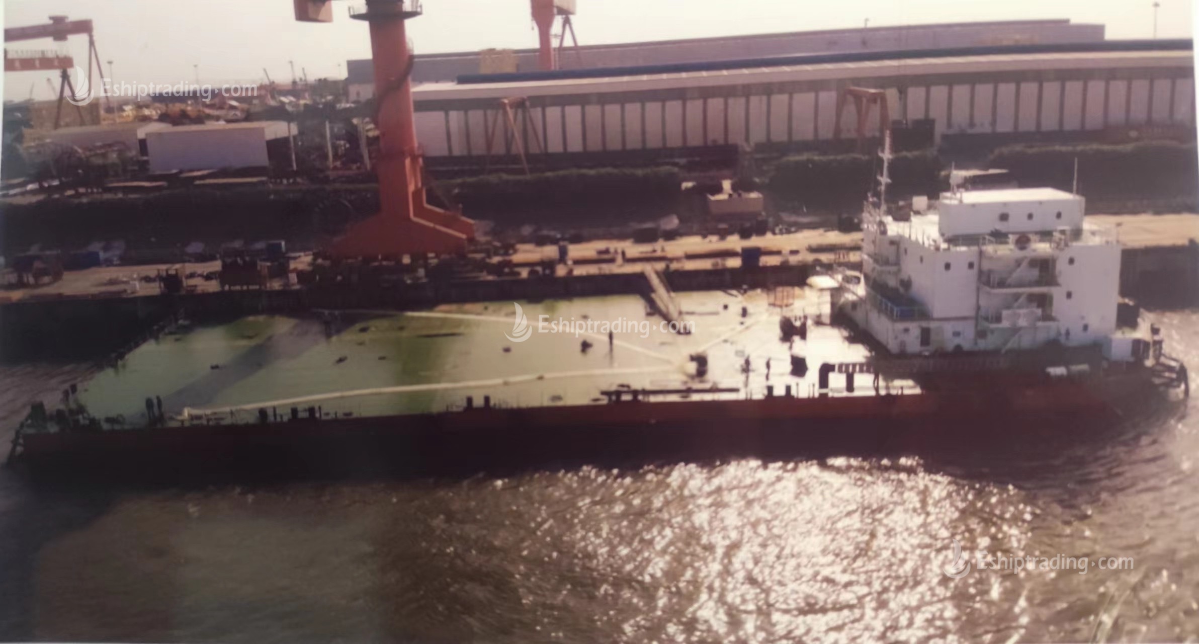 300 FT Non-self-propelled deck barge For Sale