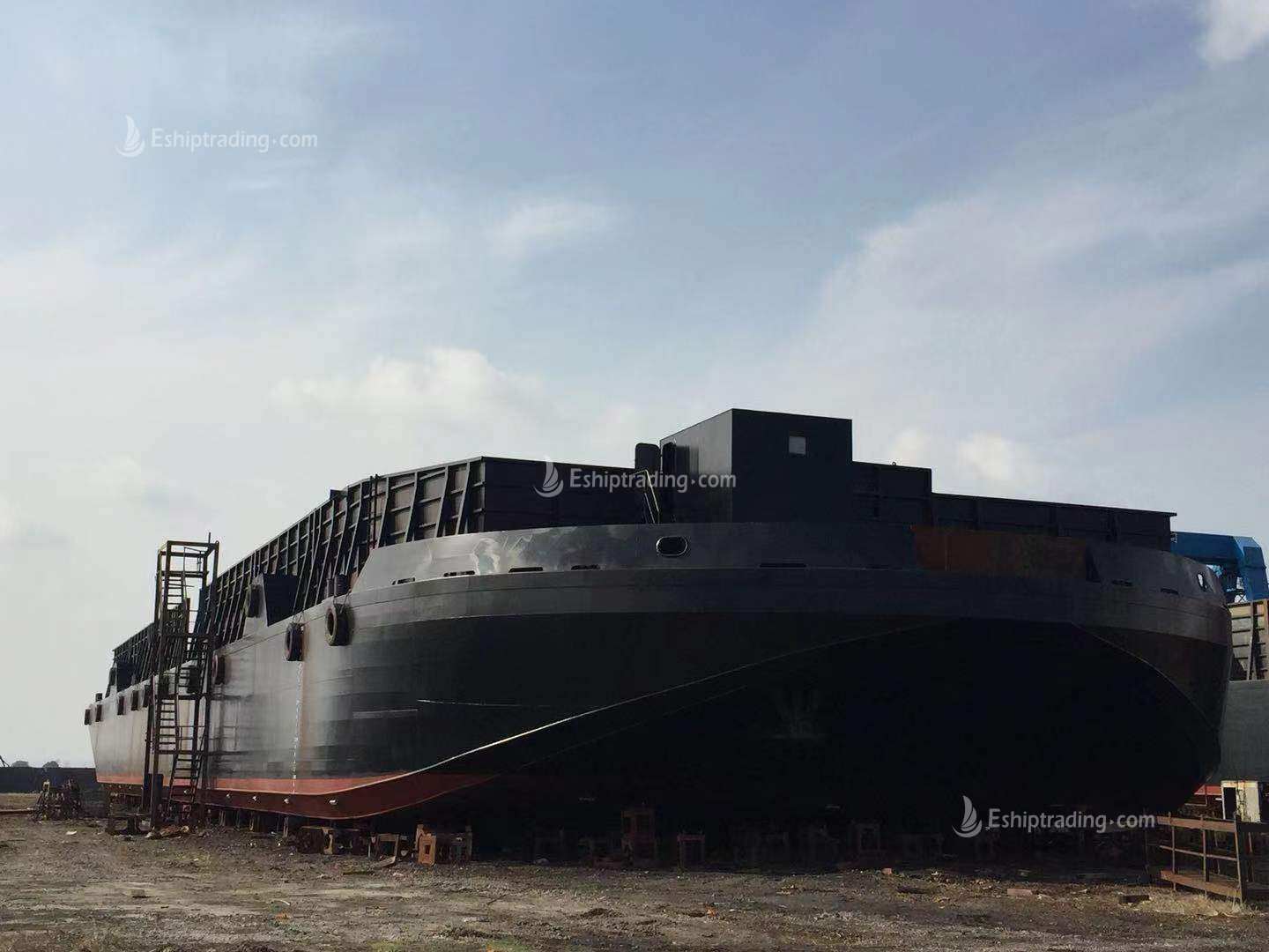 300 FT Non-self-propelled deck barge For Sale