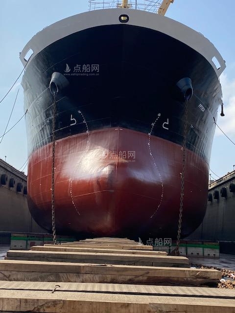 出售32000吨运木船