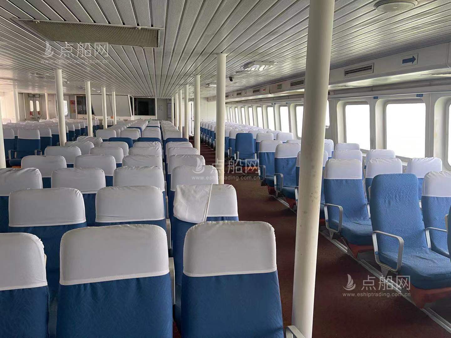 出售332人双体客船