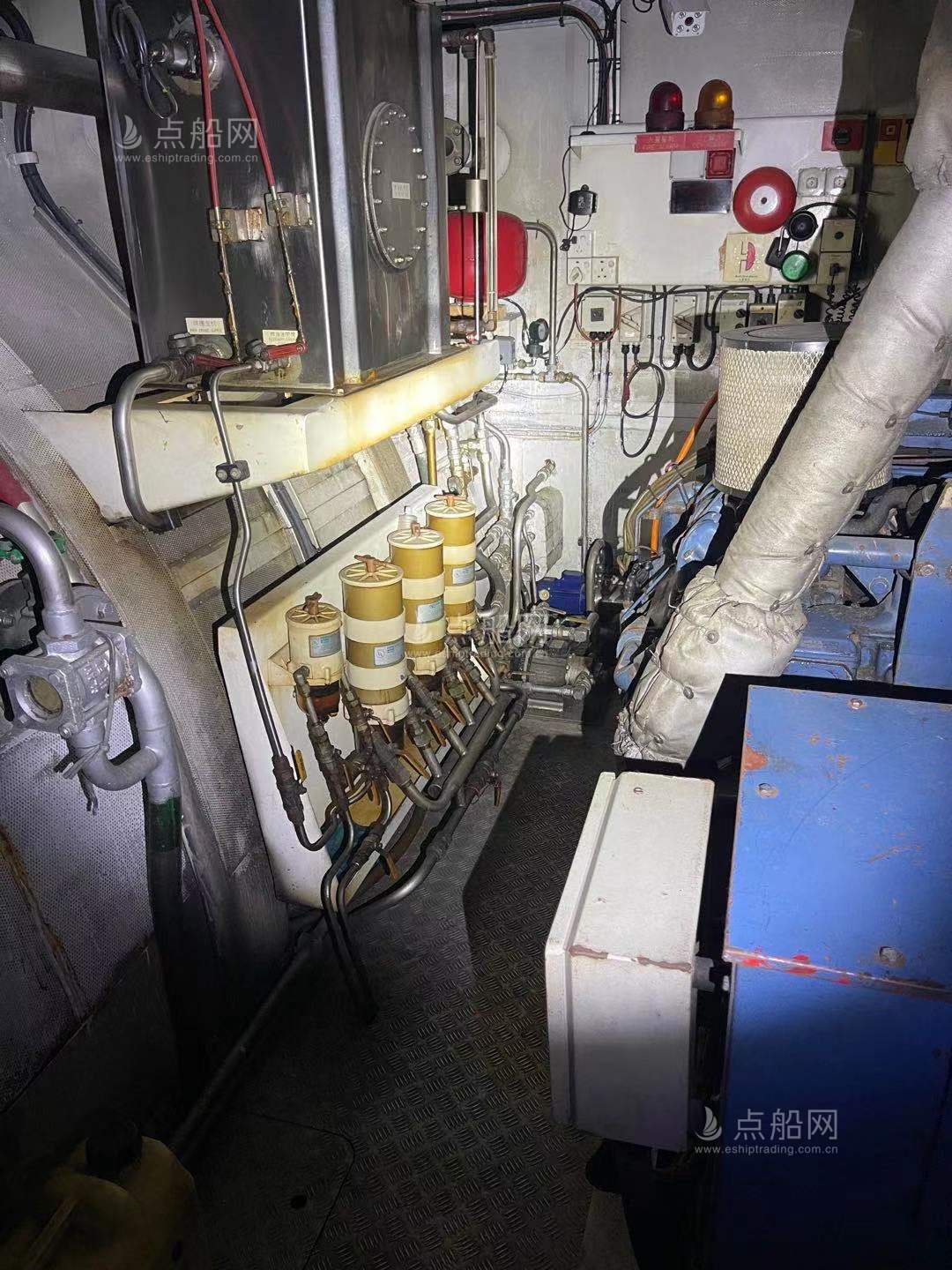 出售332人双体客船