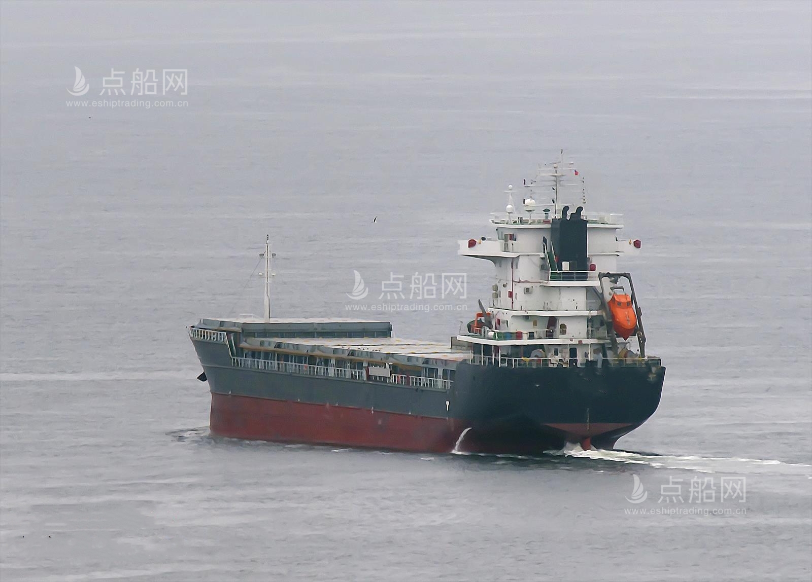 出售12700吨多用途船