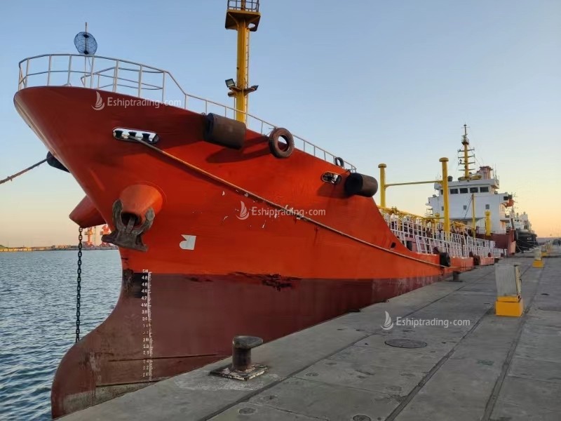 2417 T Bunkering Ship For Sale