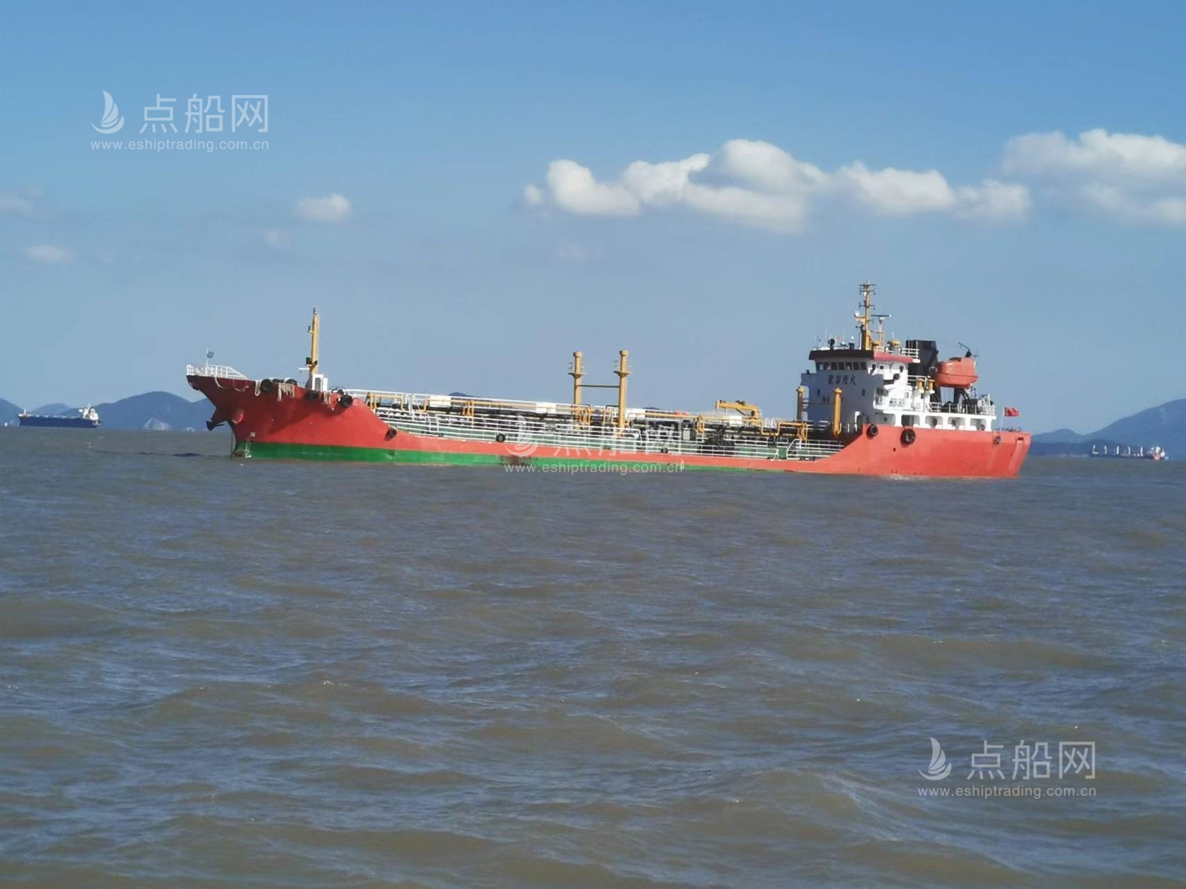 出售3150吨成品油船