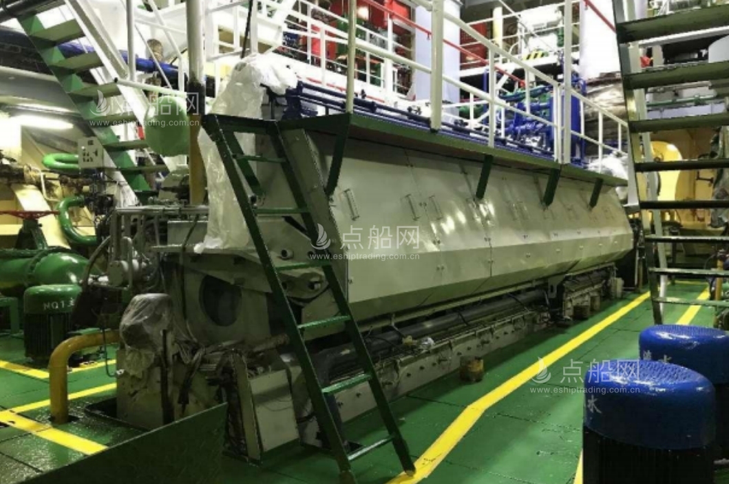 出售28000吨散货船