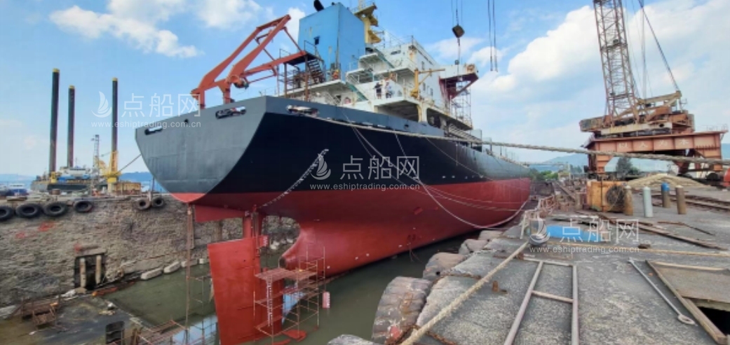 出售28000吨散货船