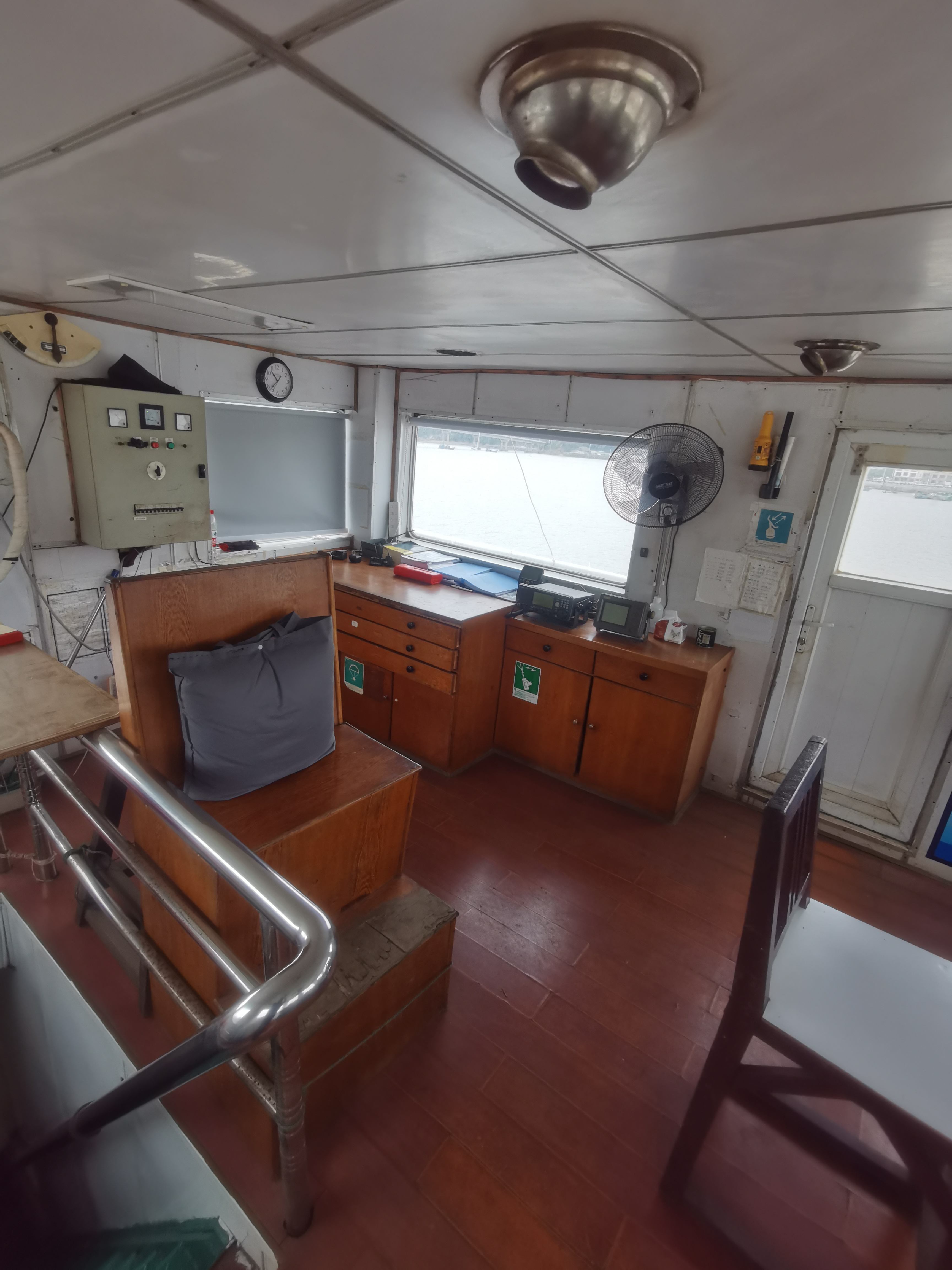 出售3200马力普通拖轮