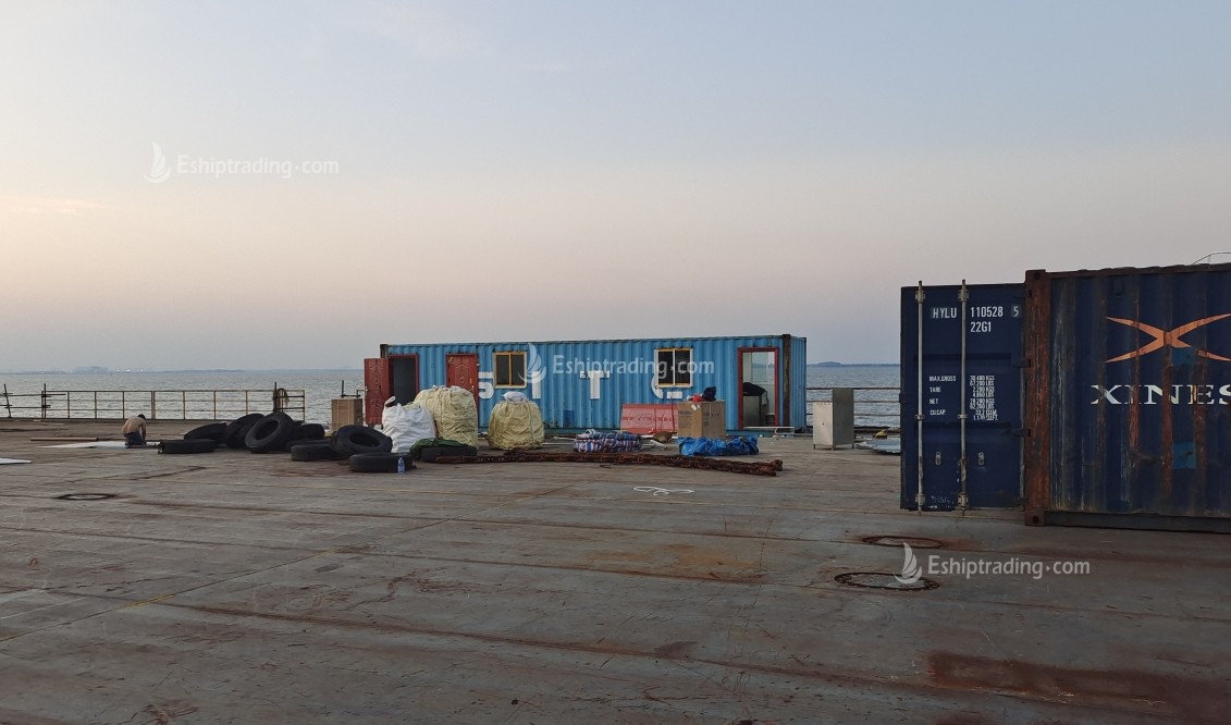 310 FT Non-self-propelled deck barge For Sale