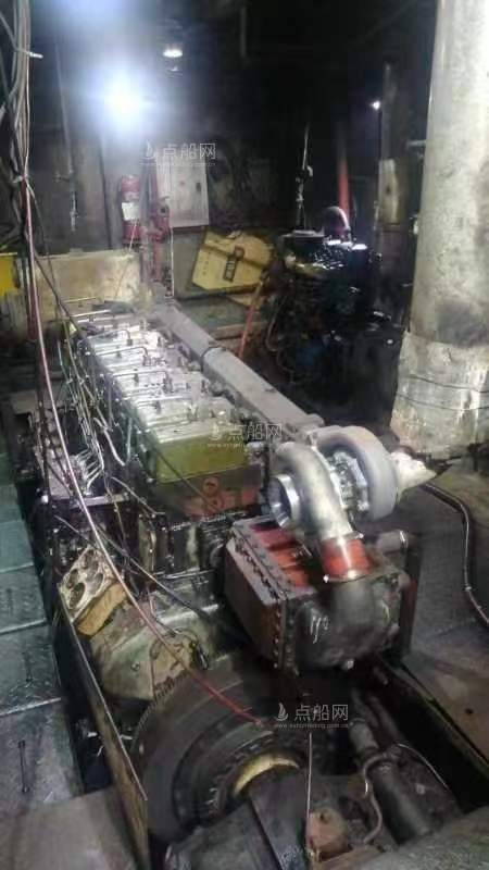 出售700m³开体泥驳