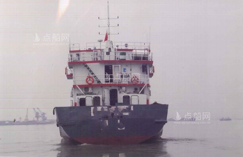 出售800m³开体泥驳