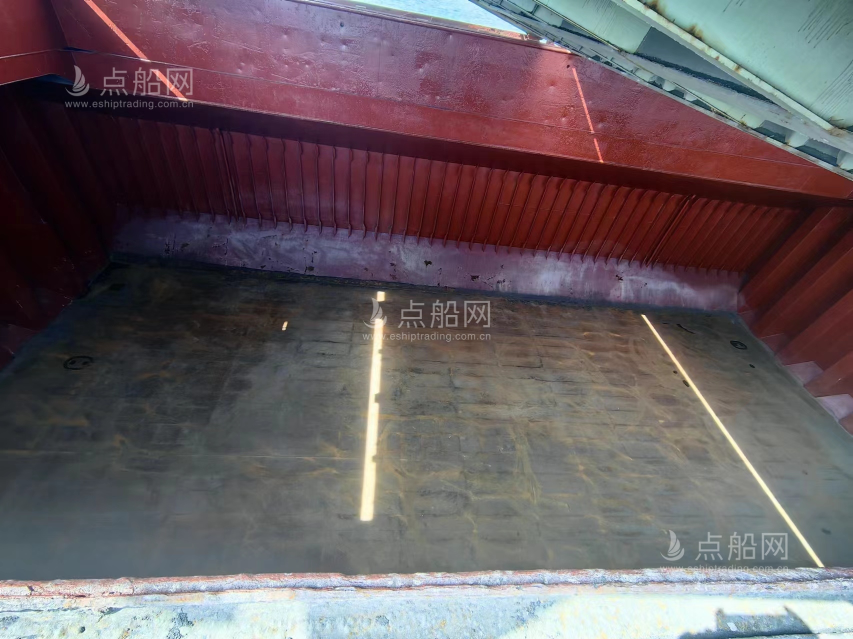 出售9885吨散货船