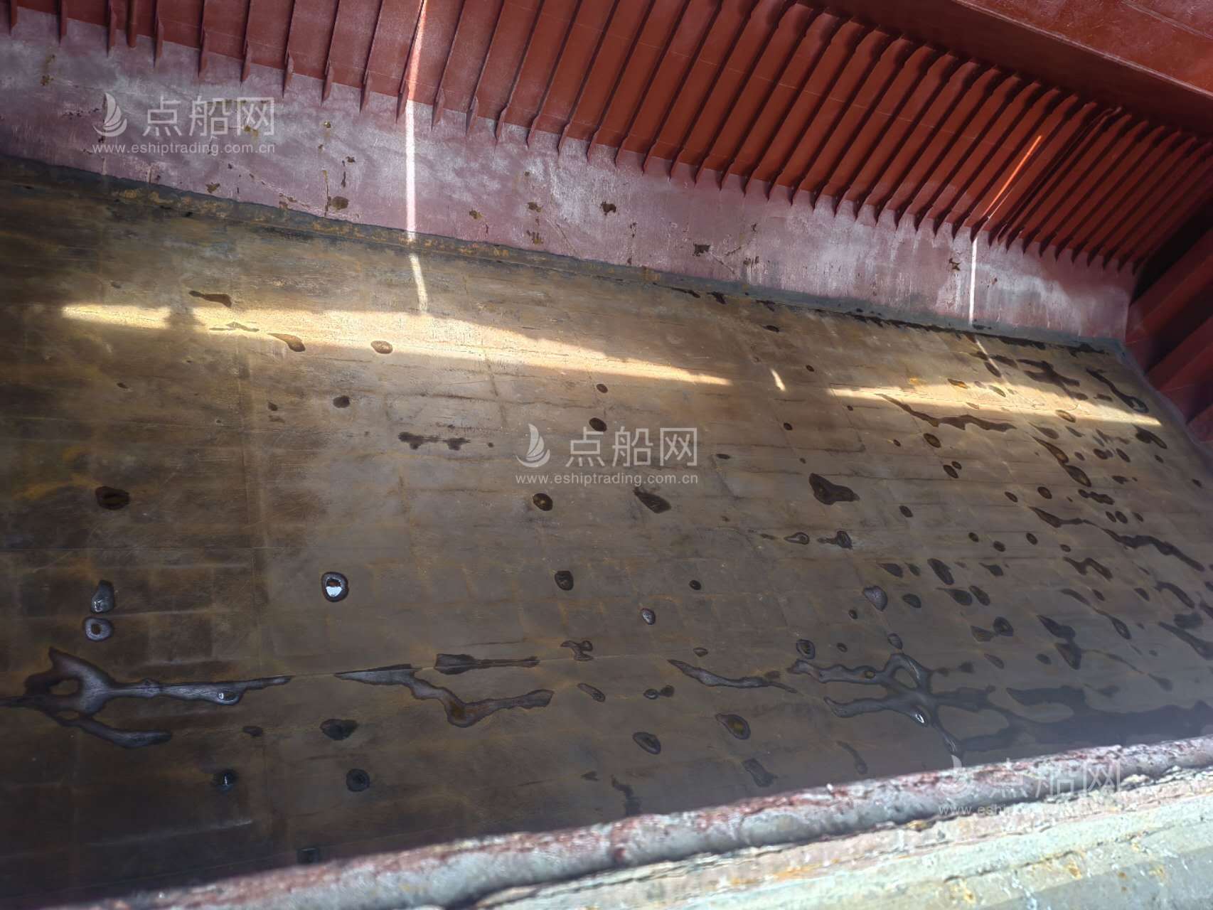 出售9885吨散货船