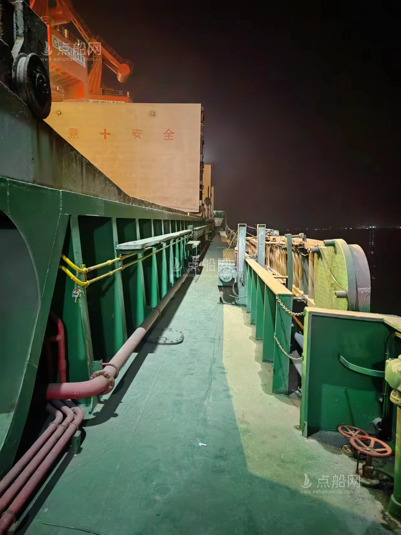 出售9885吨散货船