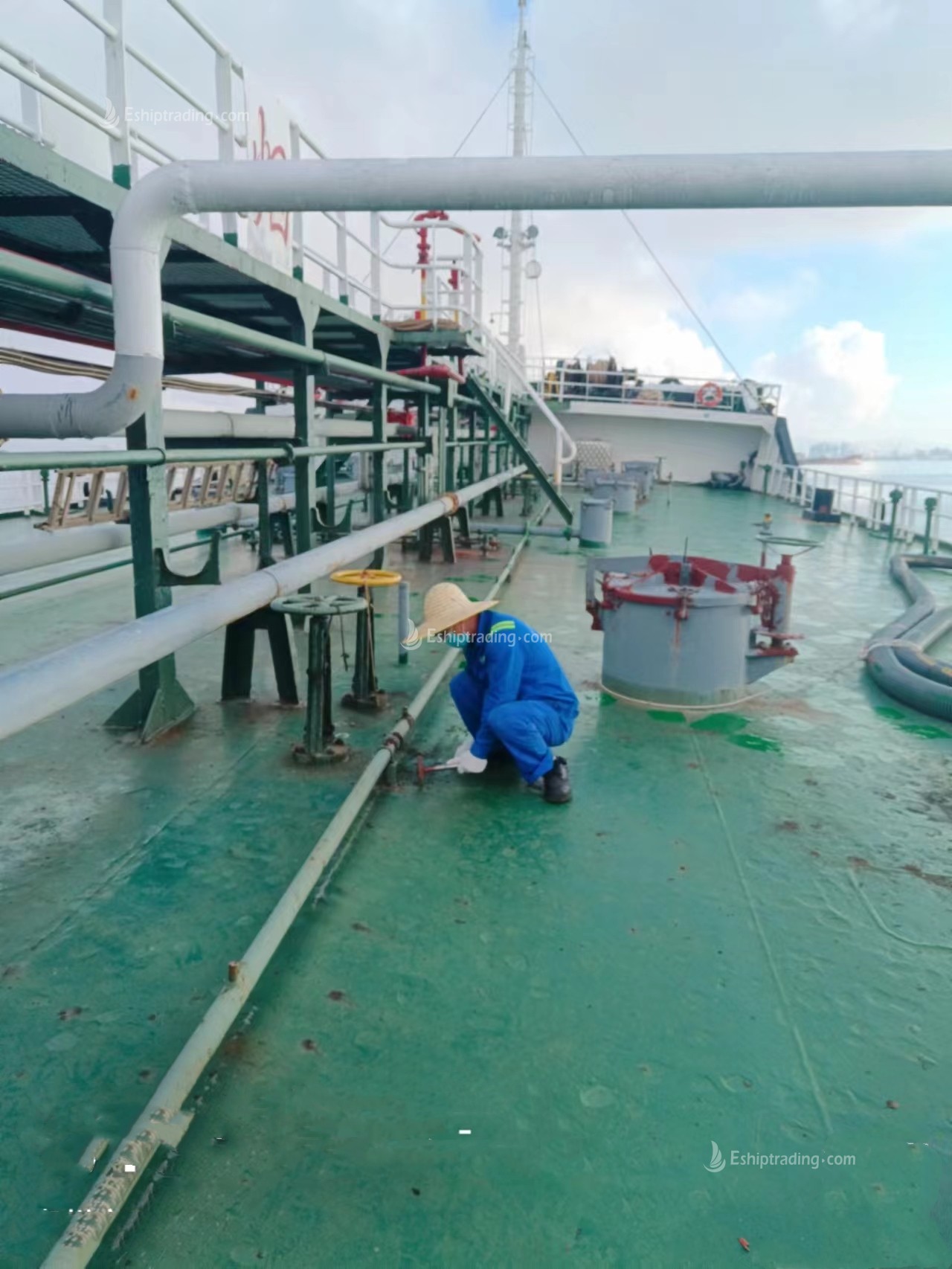 3800 T Product Oil Tanker For Sale