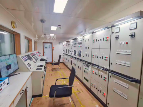 出售18256吨甲板货驳