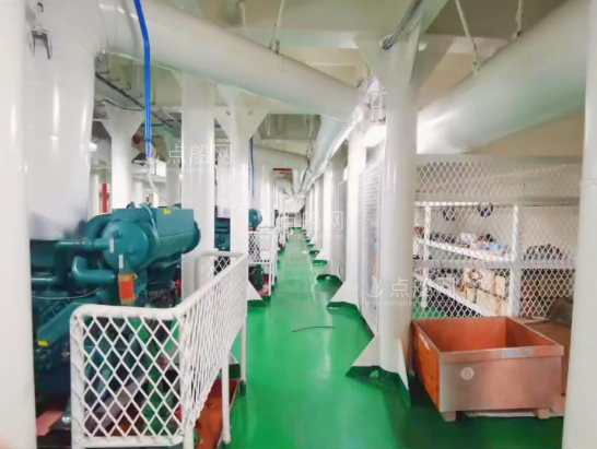 出售18256吨甲板货驳