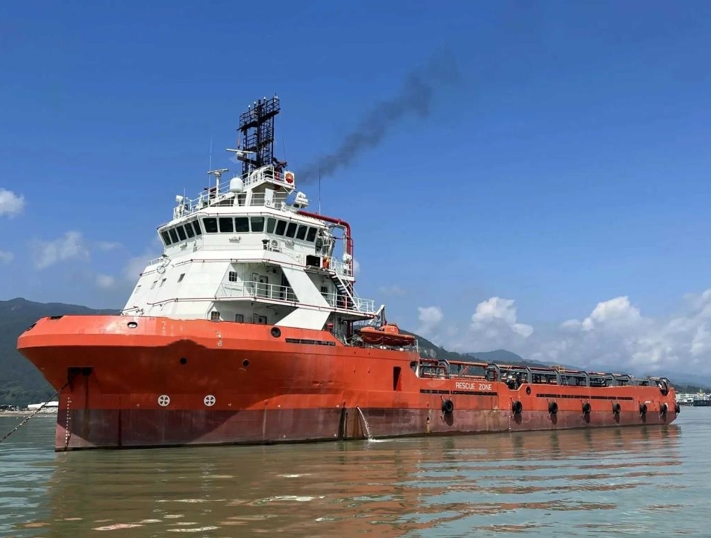 出售7752马力平台供应船