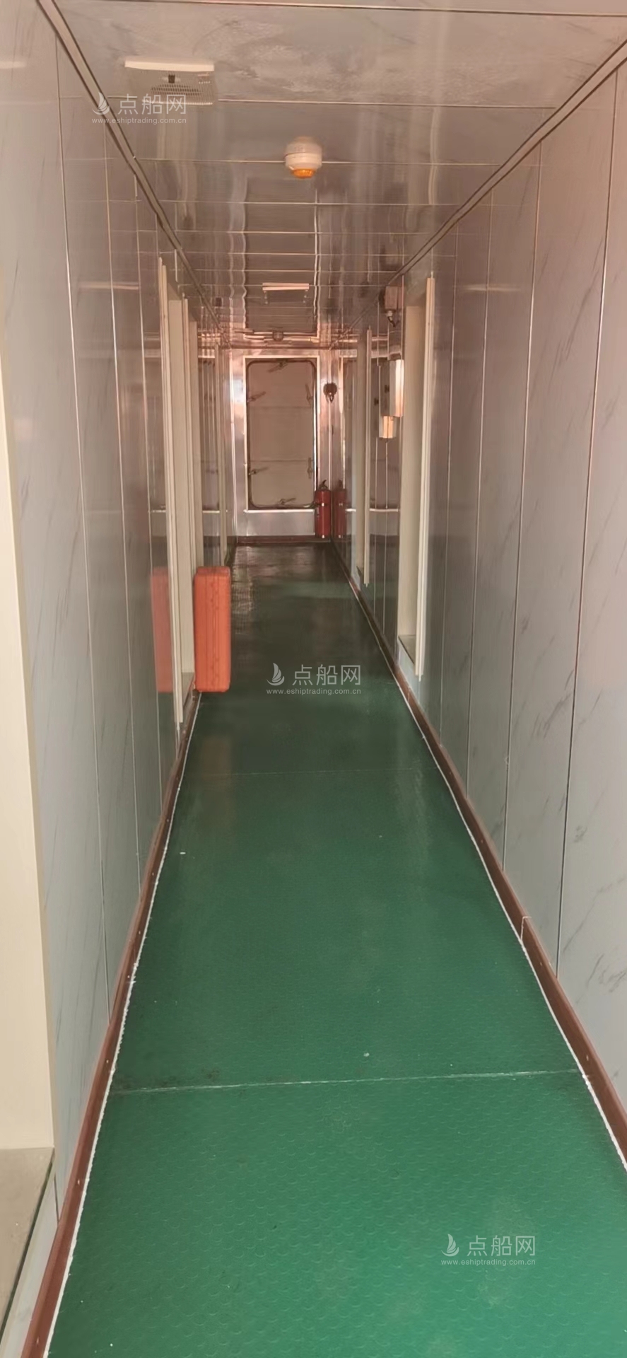 出售6060吨甲板货驳