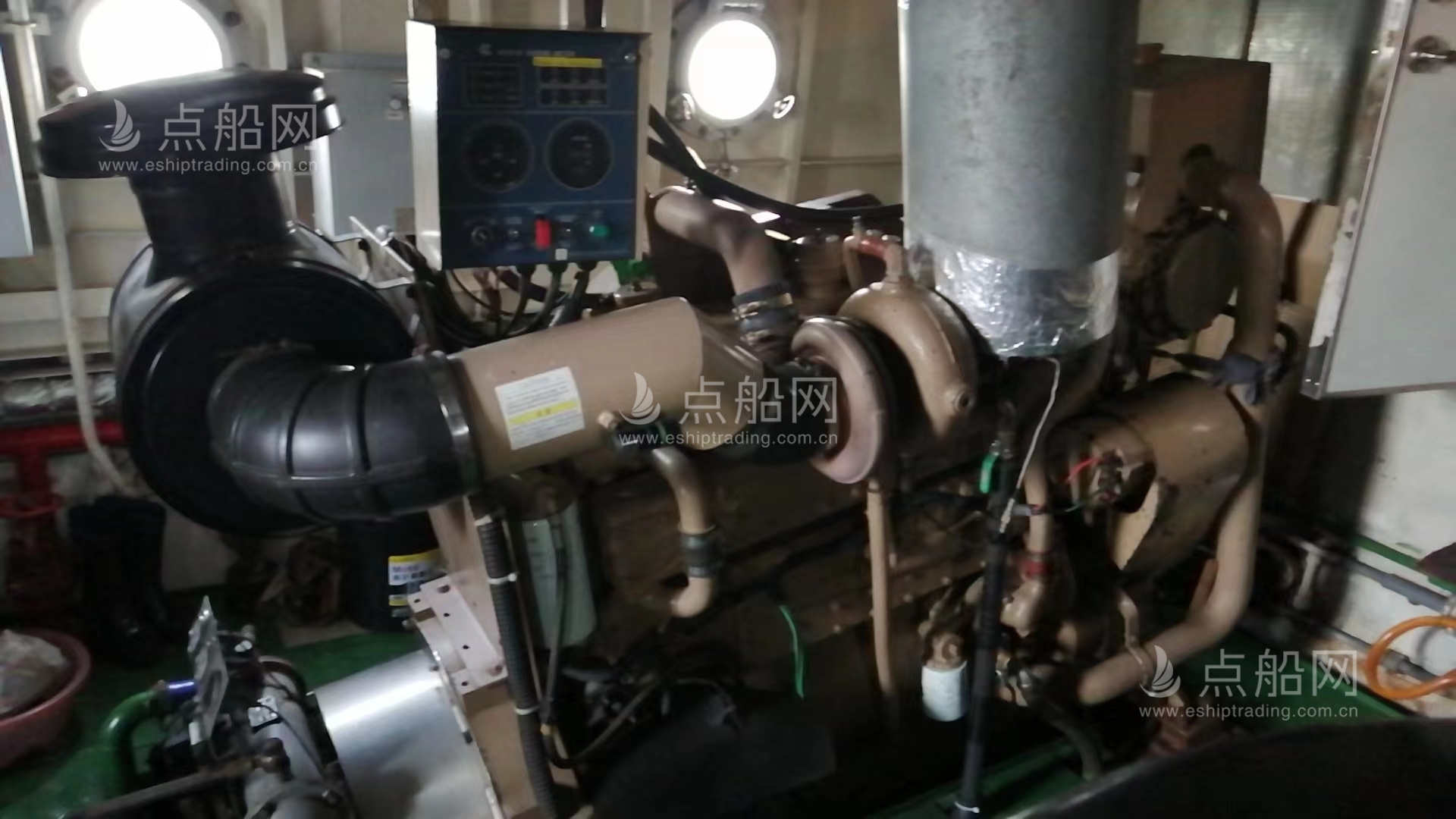 出售99人高速客船