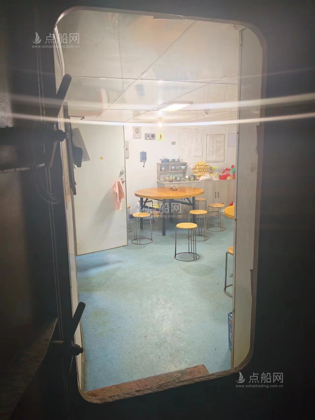 出售6060吨甲板货驳