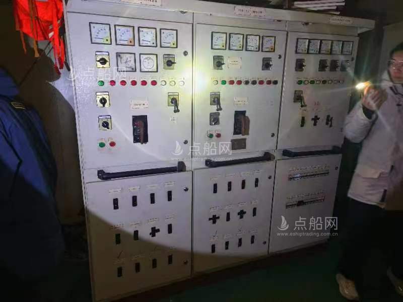 出售5110吨甲板货驳