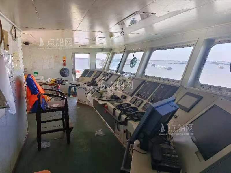 出售5110吨甲板货驳