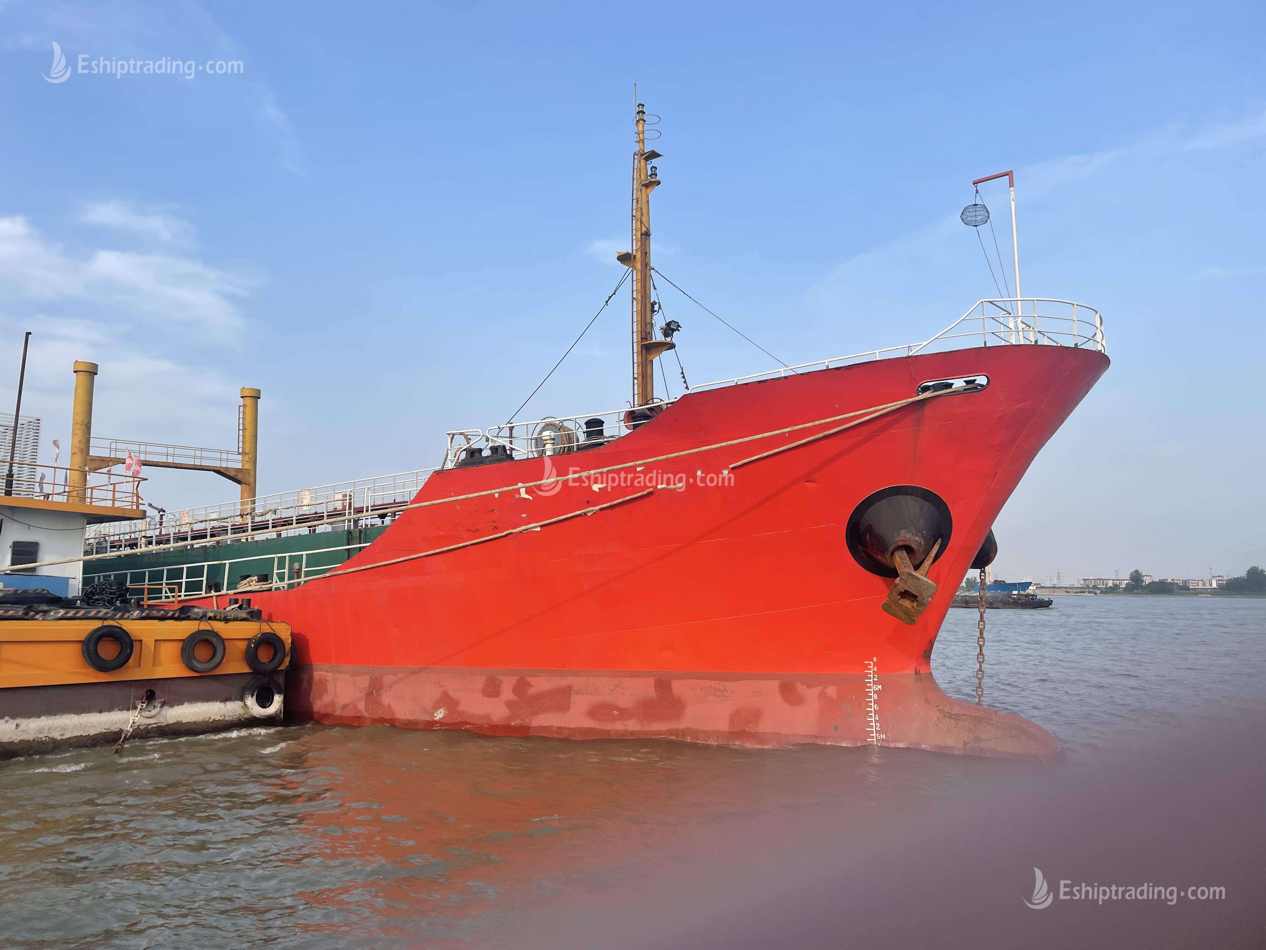 5000 T Product Oil Tanker For Sale