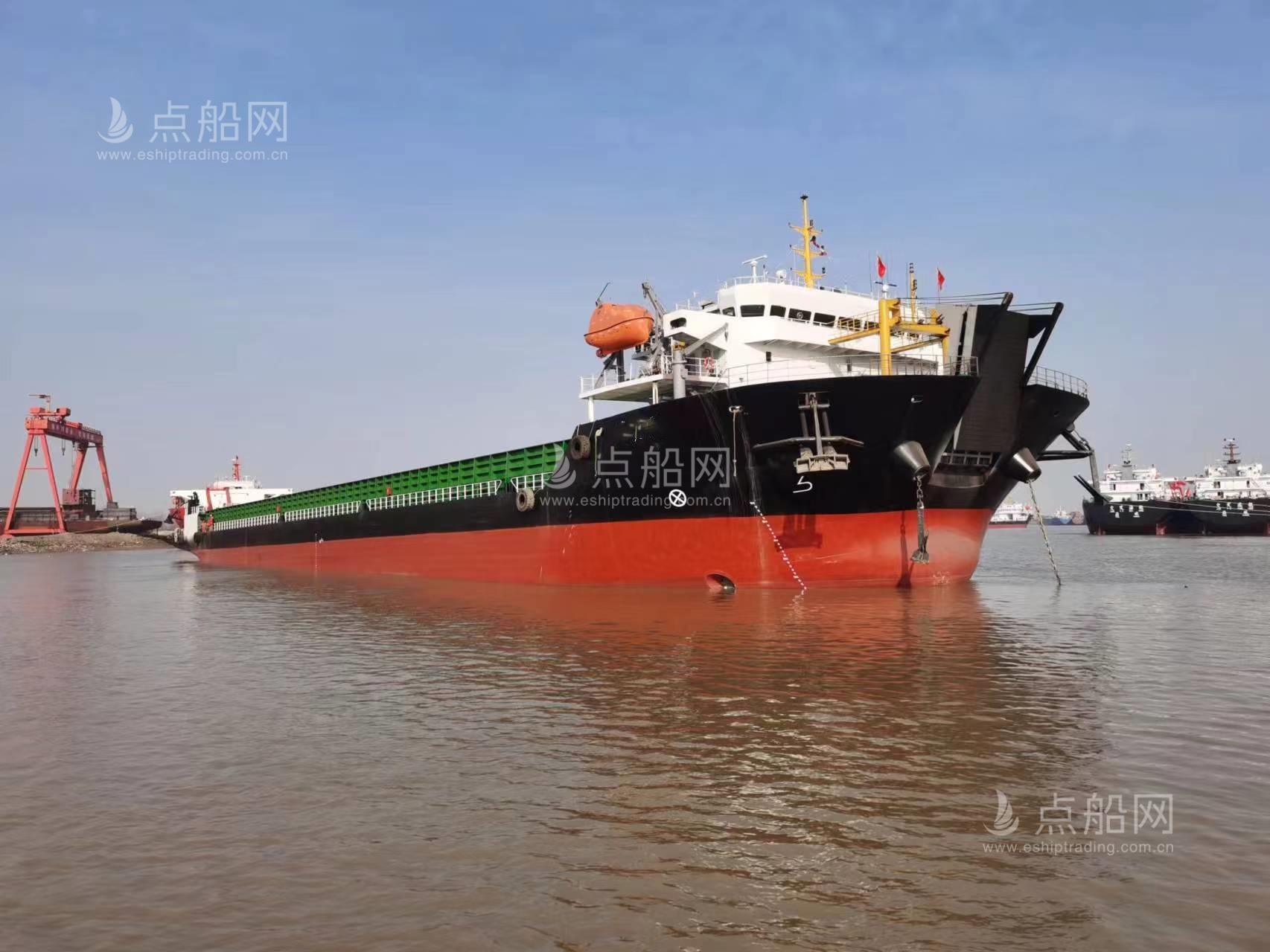 出售13720吨甲板货驳