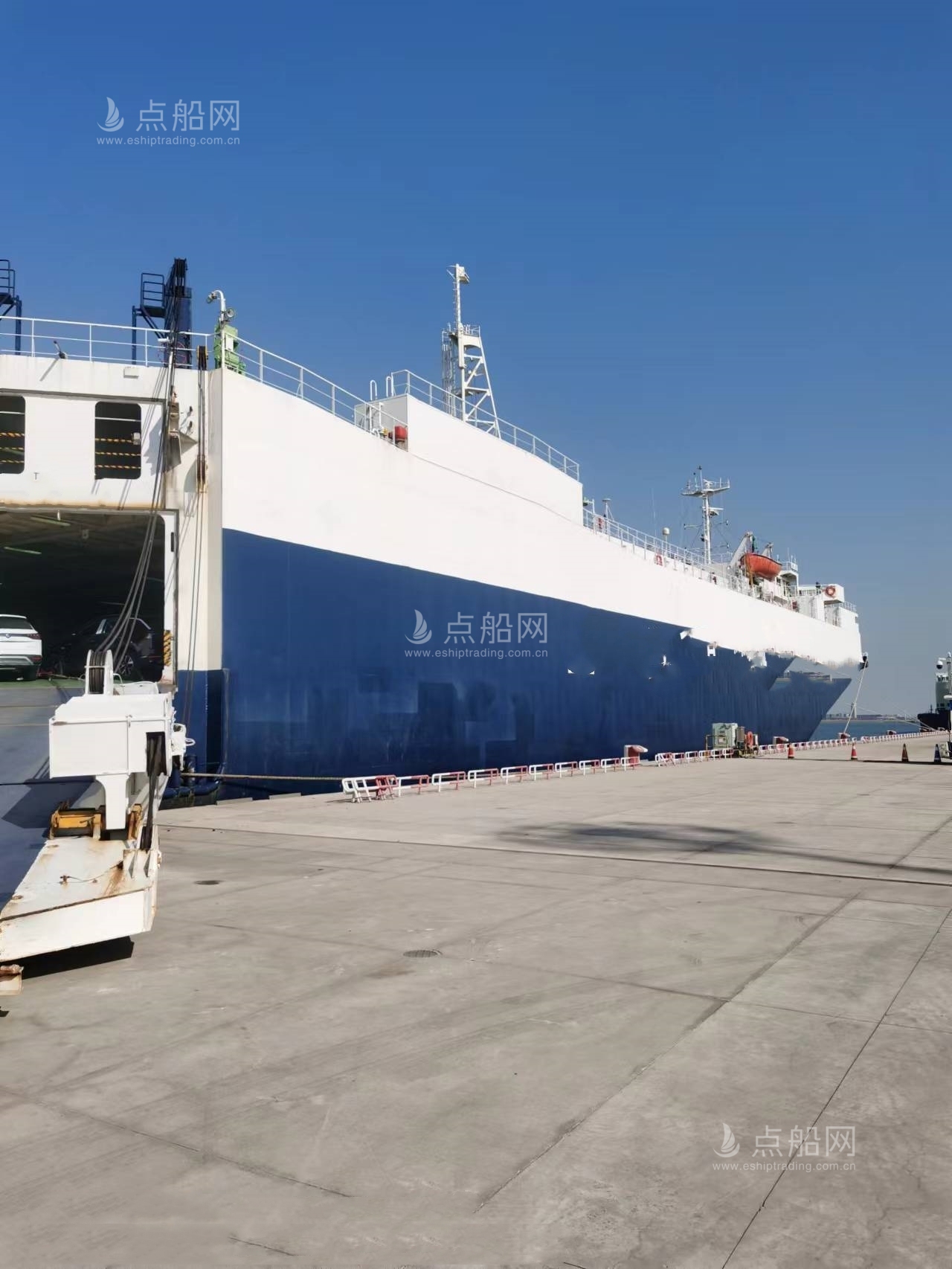 出售583辆轿车滚装船