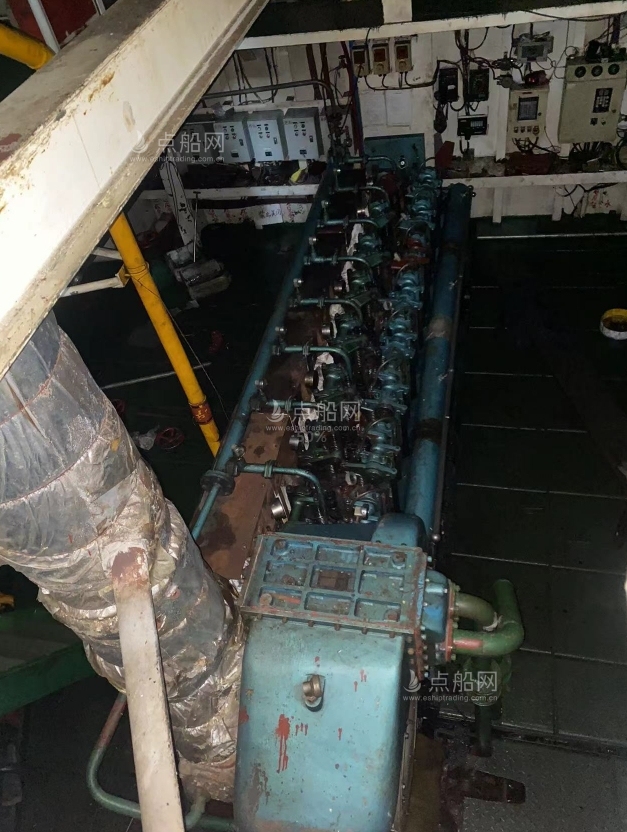 出售144箱集装箱船