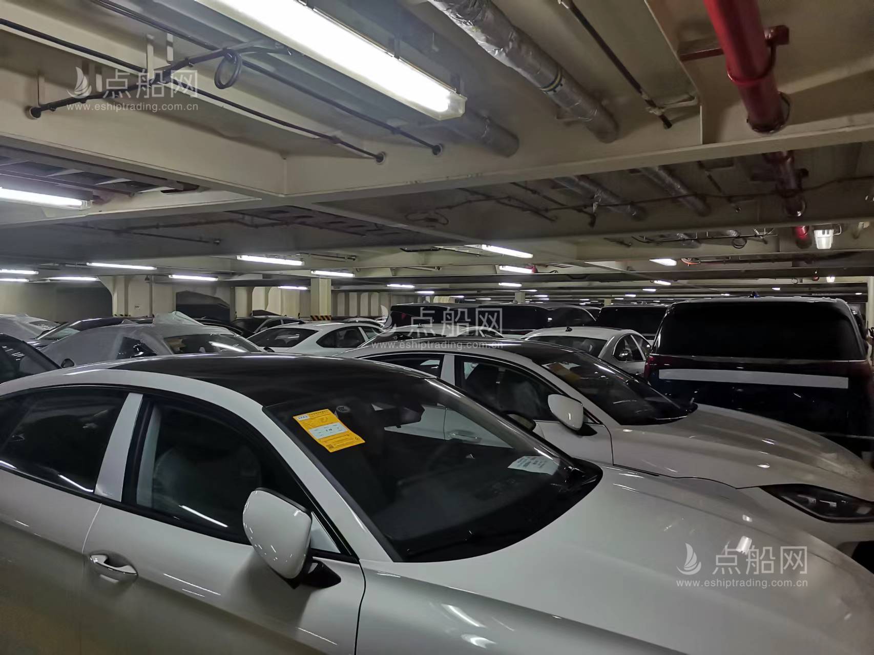 出售583辆轿车滚装船