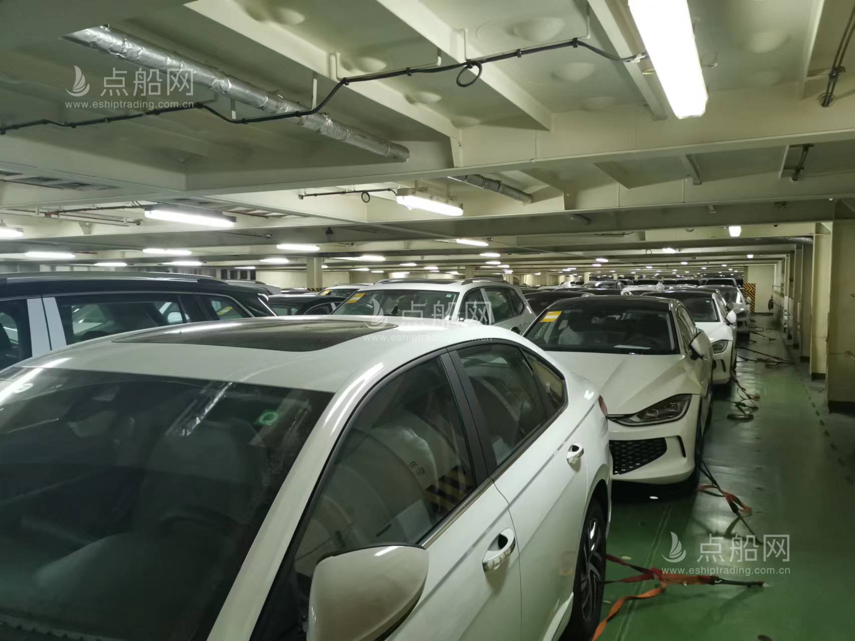 出售583辆轿车滚装船