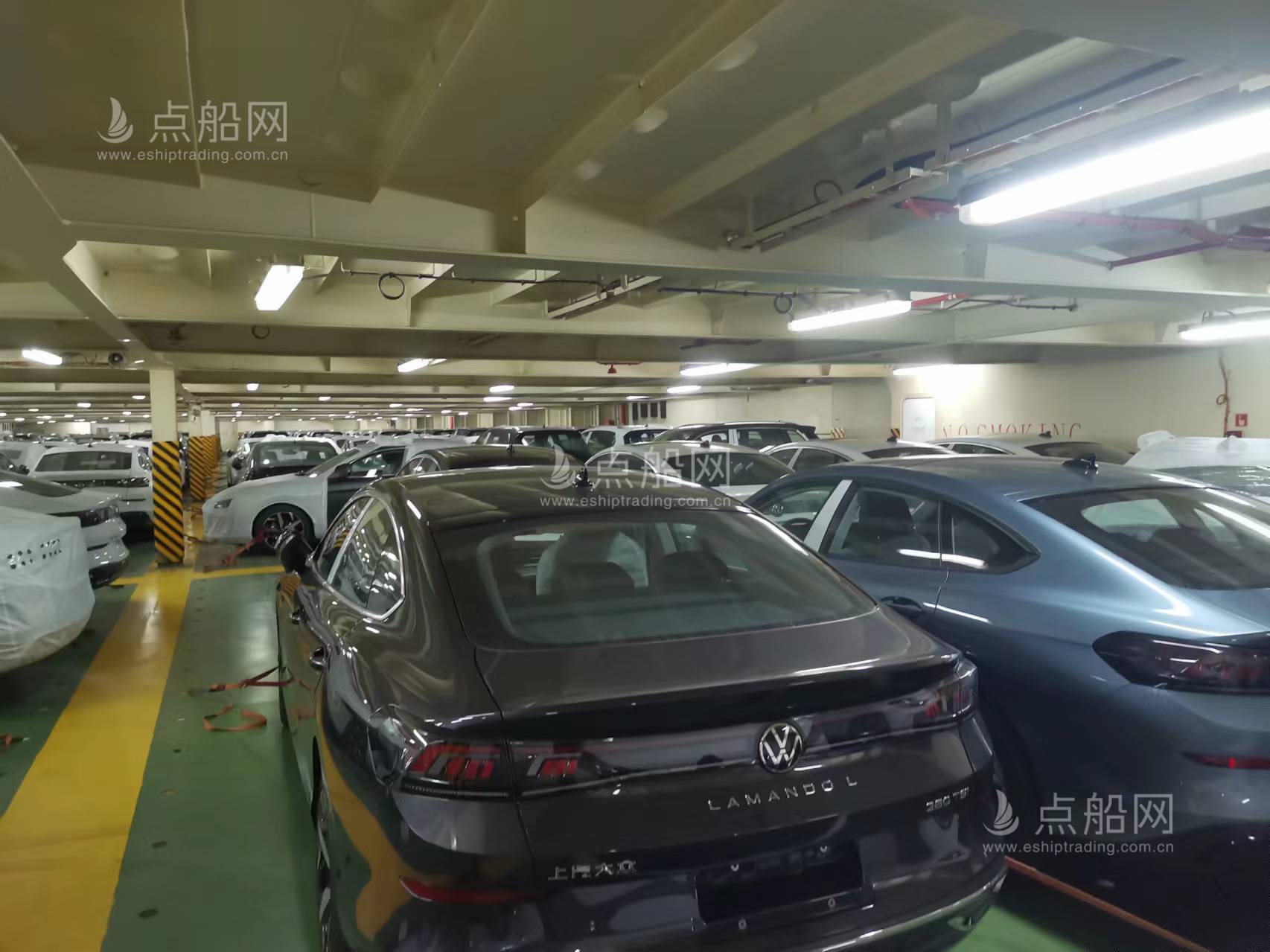 出售583辆轿车滚装船