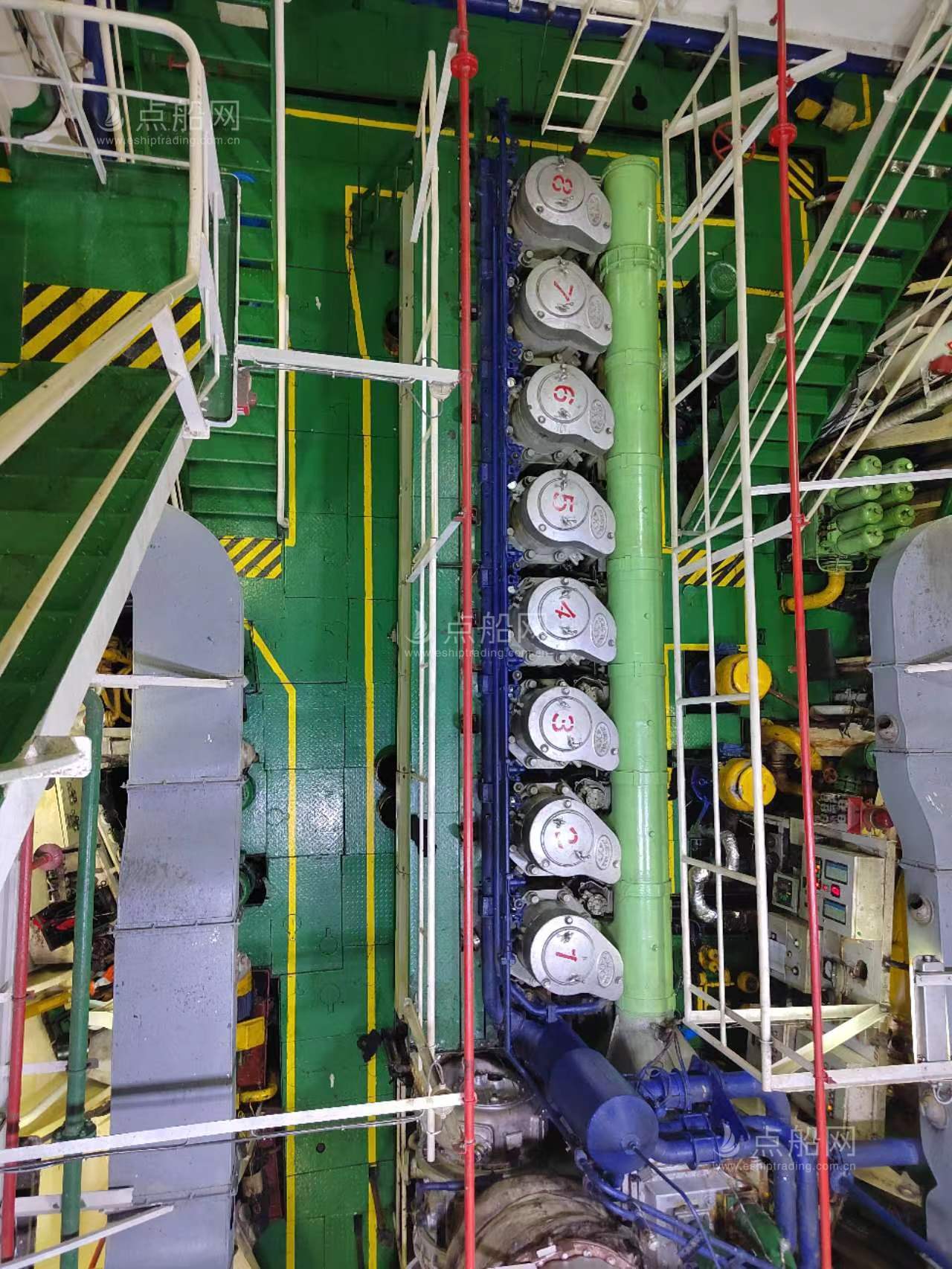 出售28000吨散货船