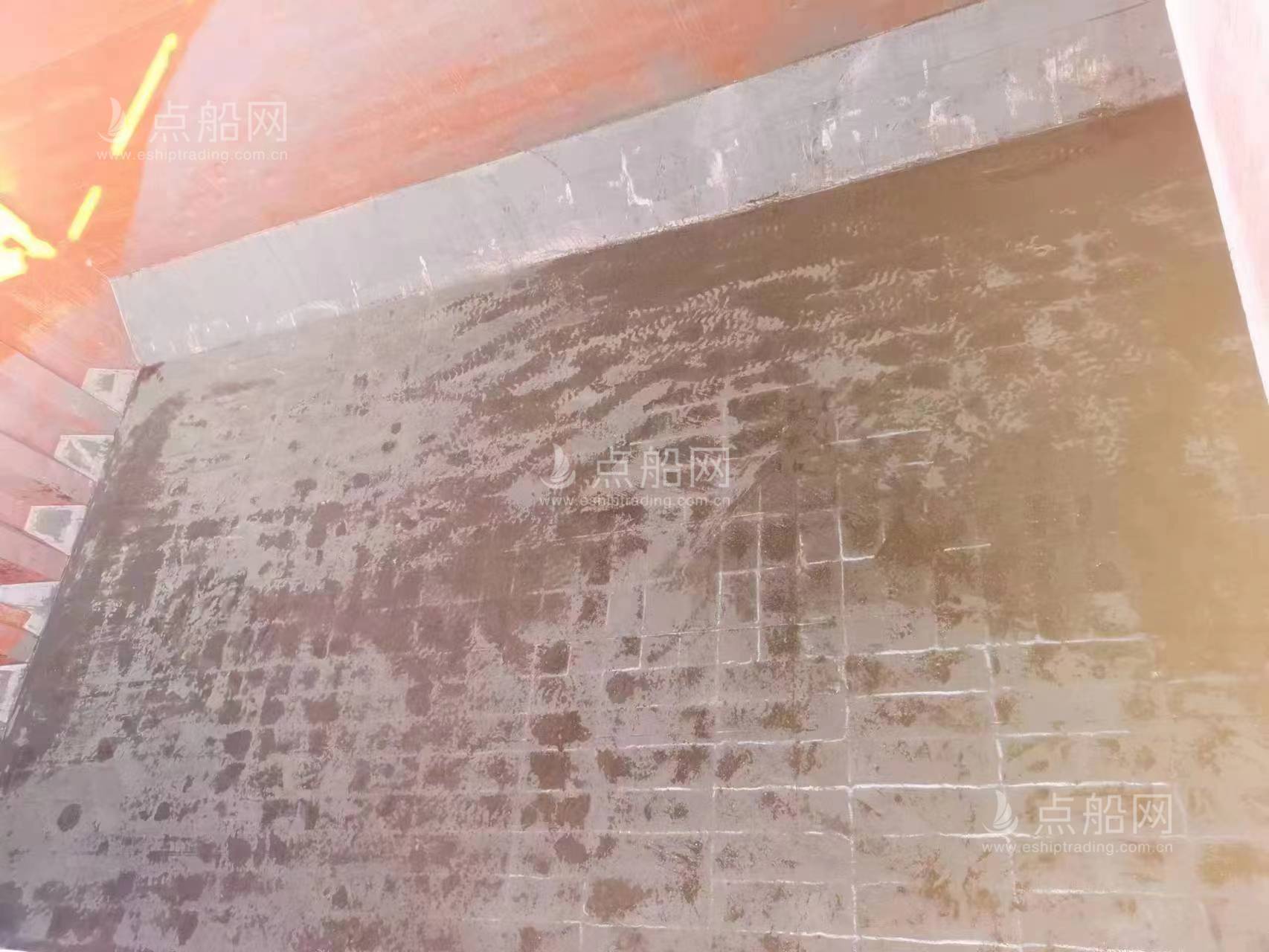 出售28000吨散货船