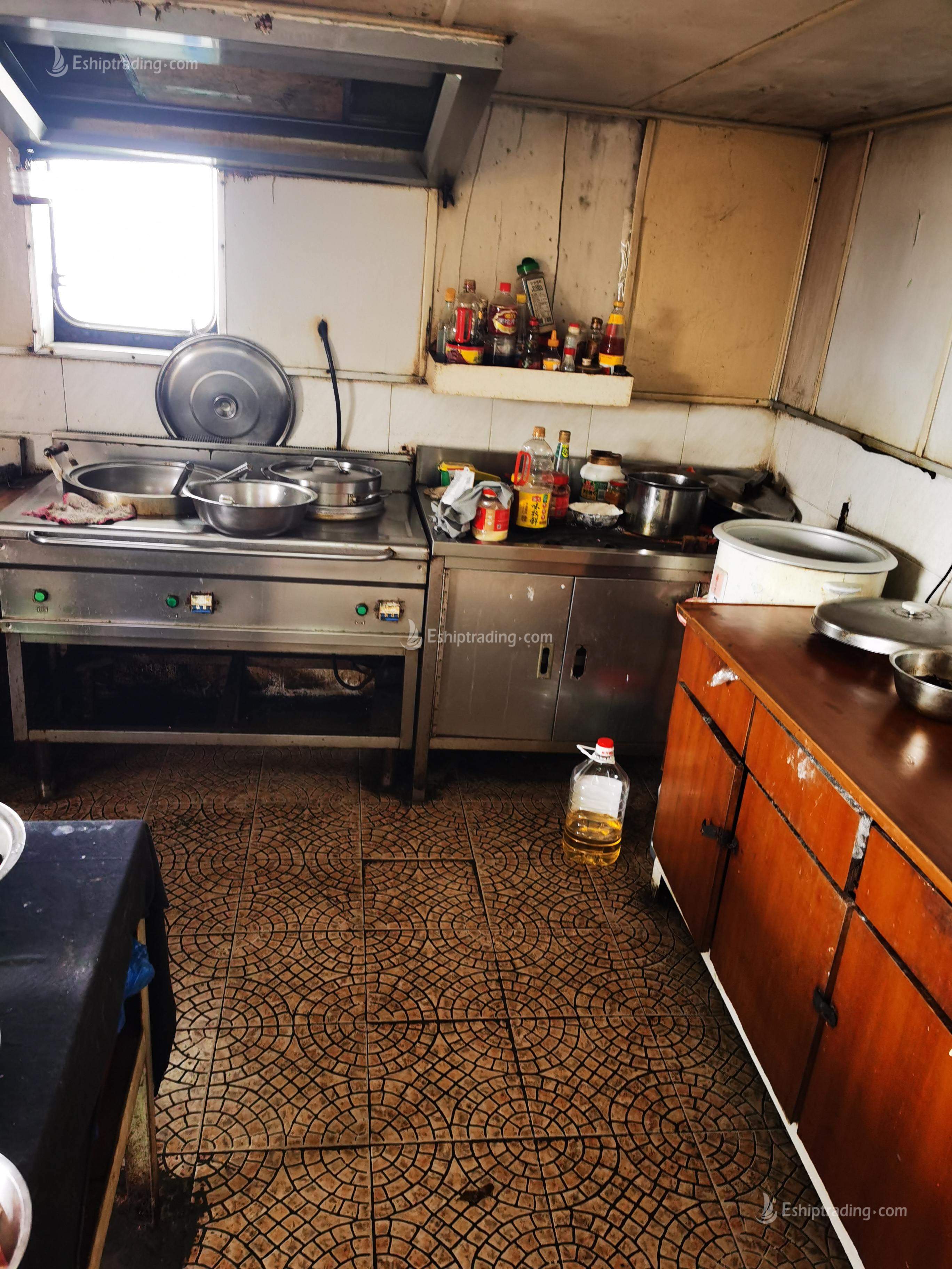 7789 T Product Oil Tanker For Sale