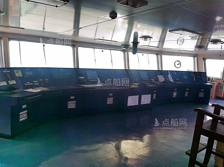 出售7500吨成品油船