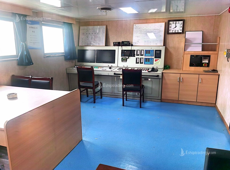 7500 T Product Oil Tanker For Sale