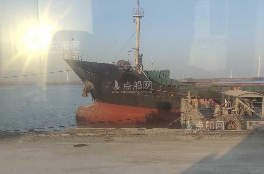出售3275吨散货船