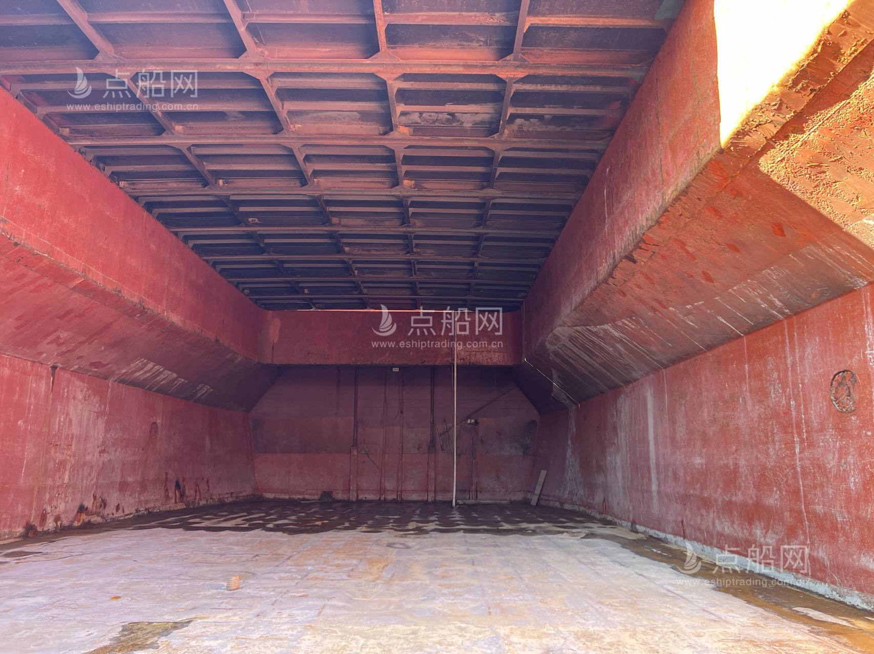 出售5050吨散货船