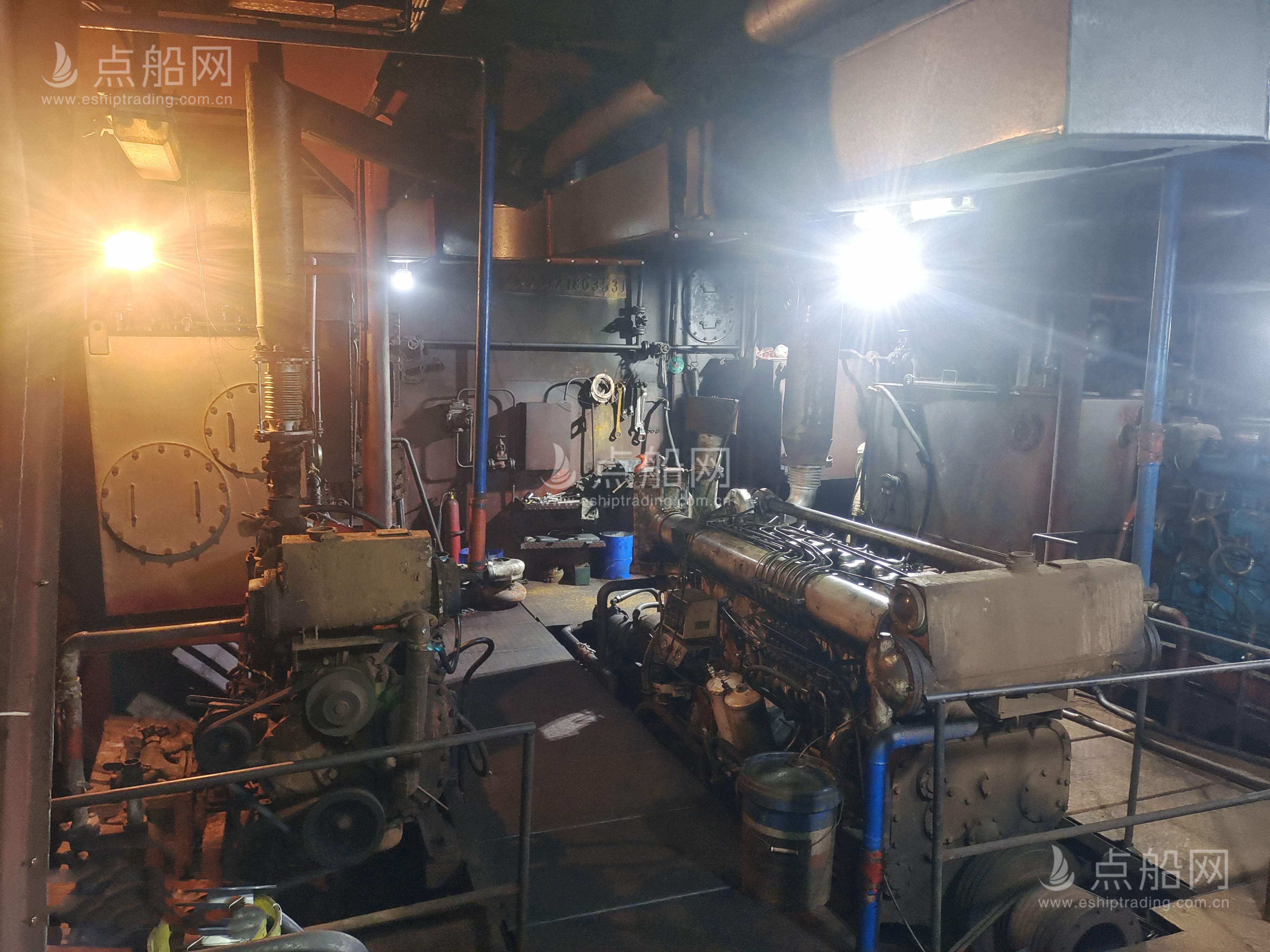 出售610吨成品油船