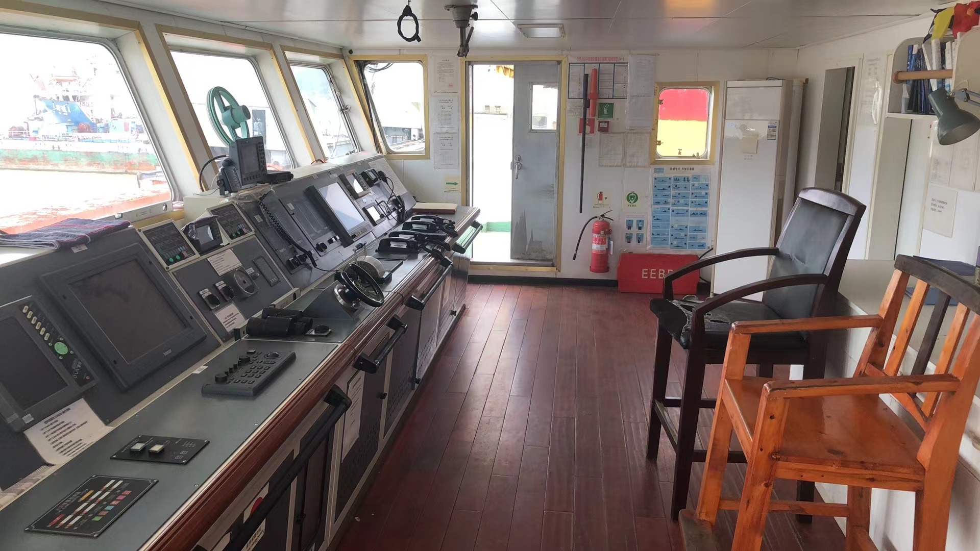 出售4150吨自卸砂船